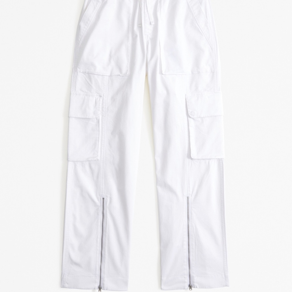 Abercrombie & Fitch White Wide-Leg Cargo Pants